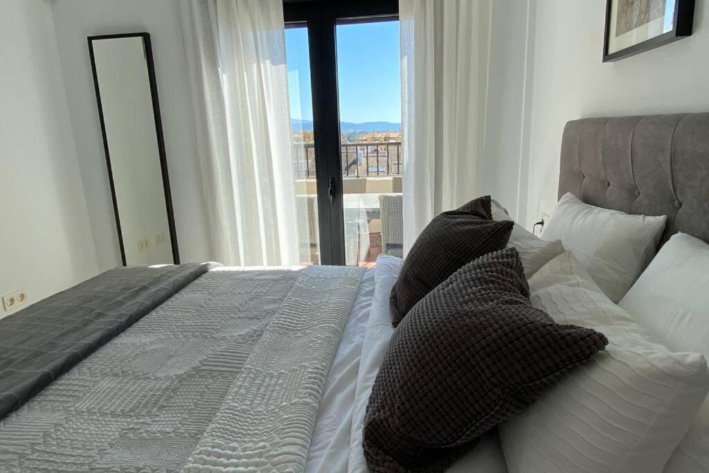 Penthouse With Sea Views In Marbella Apartman Kültér fotó